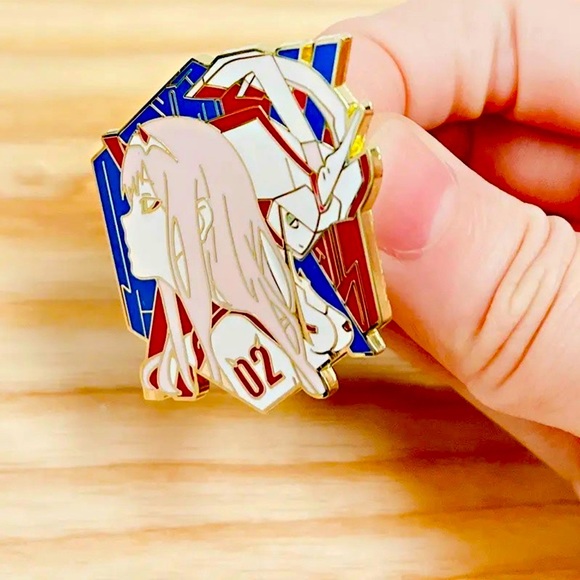 DARLING In The FRANXX Pin - Picture 2 of 6
